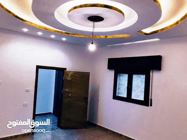400m2 More than 6 bedrooms Townhouse for Sale in Tripoli Ain Zara