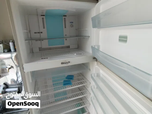 Toshiba refrigerator fridge is very good condition and good working