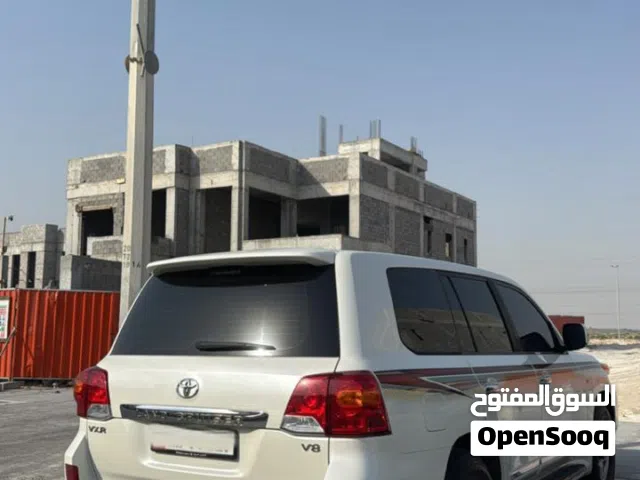 Used Toyota Land Cruiser in Abu Dhabi
