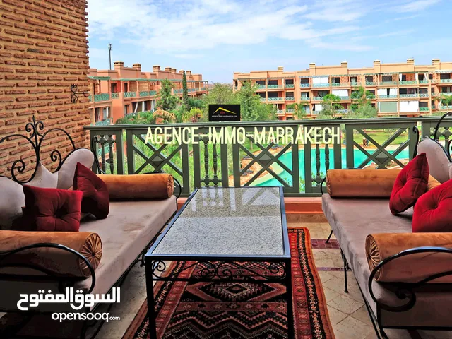 T3 crossing apartment for sale with beautiful terraces