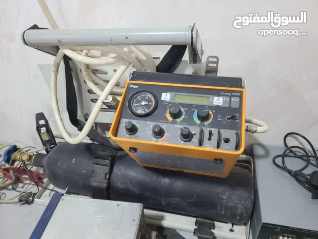 هذا جهاز تنفس صناعي محمول او حتى فوق الباصات وووواجهزة تنفس صناعي اطفال وكبار1500$