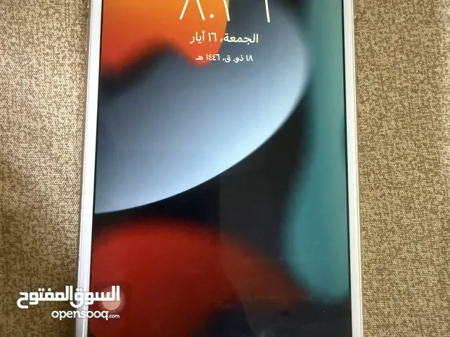 ايفون نضيف جداً السعر 100