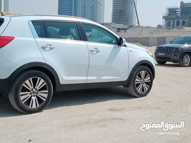 كيا سبورتاج 2016 نظيفة جدا وبحالة ممتازة مالك أول للبيع ، ممشى خفيف فتحات بانوراما