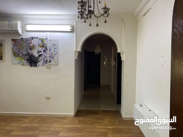 175 m2 3 Bedrooms Apartments for Rent in Zarqa Al Zarqa Al Jadeedeh