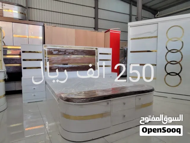 للبيع احدث غرفة نوم  بسعر 250 الف ريال فقط