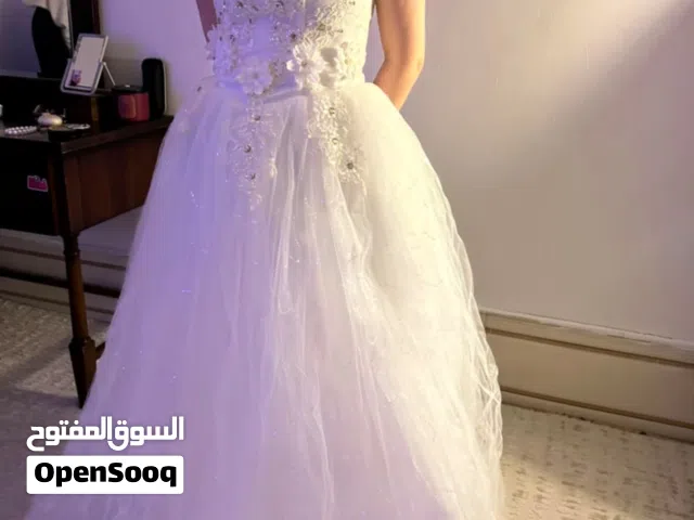 فستان زفاف جديد للبيع