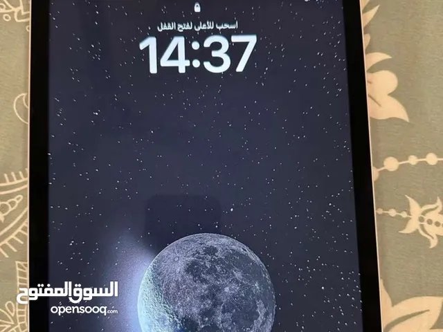 ايباد آير 5 ذاكره 64 مكفول من كلشي برغي ما مفتوح بي 450مجال بسيط كامل ملحقاته متواجد واتساب