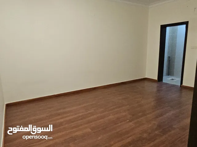 200 m2 5 Bedrooms Townhouse for Rent in Al Riyadh Sultanah
