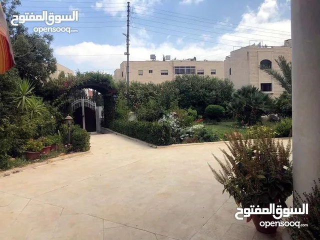 750 m2 5 Bedrooms Villa for Sale in Amman Dahiet Al Ameer Rashed