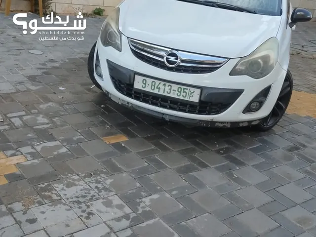Opel Corsa 2014 in Hebron