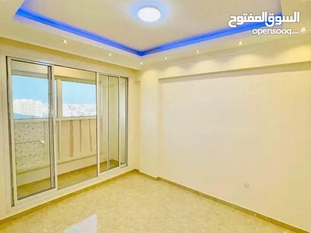 1700 ft 3 Bedrooms Apartments for Rent in Ajman Al Rawda