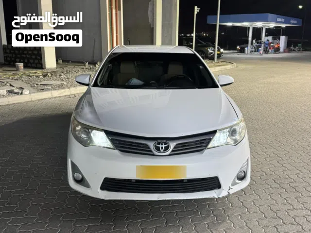 كامري 2014 للبيع!!مسرفسه من صدام لصدام متشكي من شي