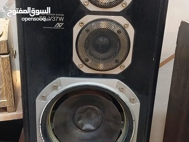 سماعات شغلات وكاله فحص وتخت حديد مفرد ونص