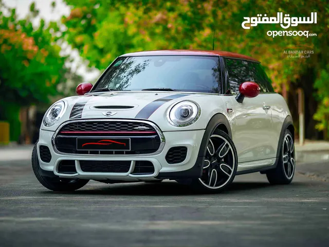 MINI COOPER S - JCW 2018 WHITE WITH RED & BLACK EXCELLENT CONDITION