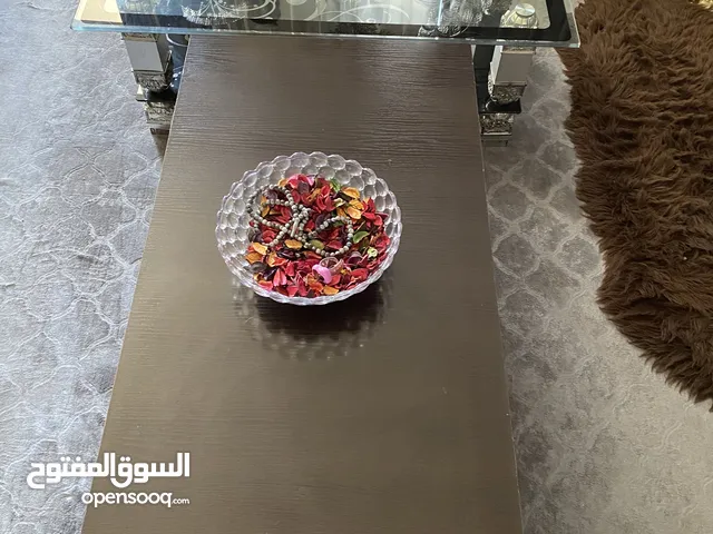 طاولات غرف ضيوف للبيع بسعر حرق