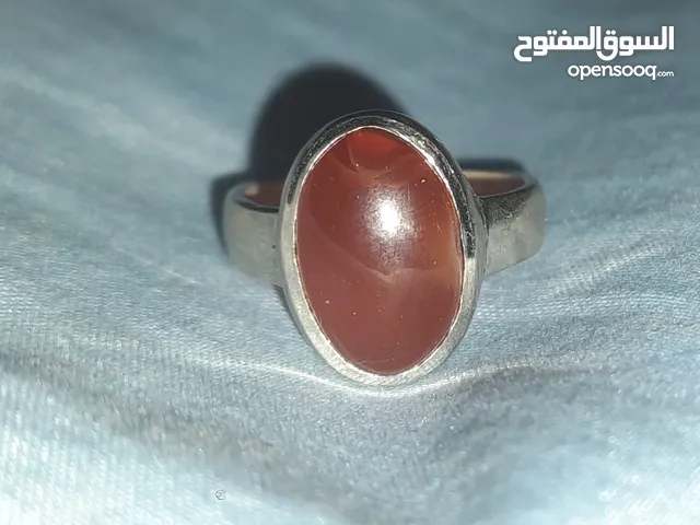 خاتم عقيق يماني ملبس فضه تفصيل