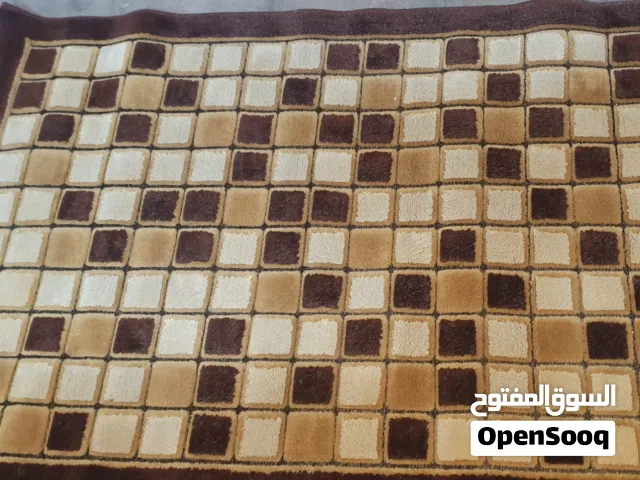 سجادة صيدا تركي عدد 2 قياس 117سم x 168 سم انتاج كشمير هاني السجاد بحالة ممتازة استخدام شهر