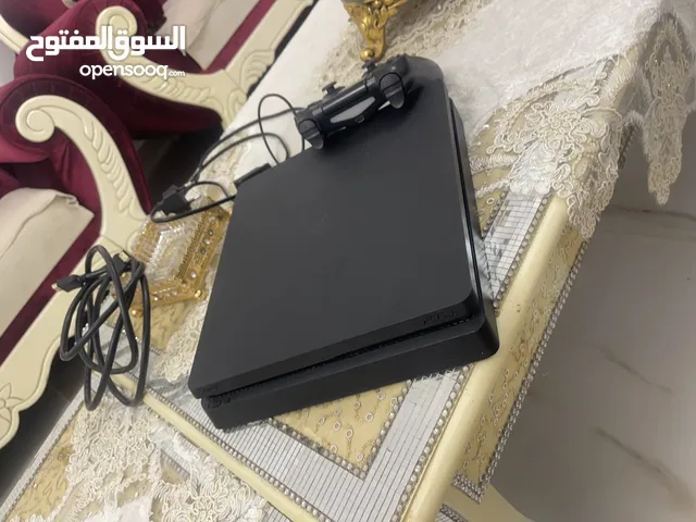 PlayStation 4 slim 1TB