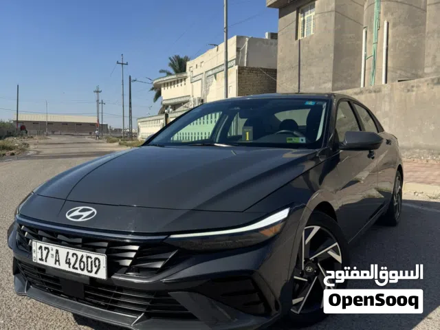 2025 هيونداي النترا Limited