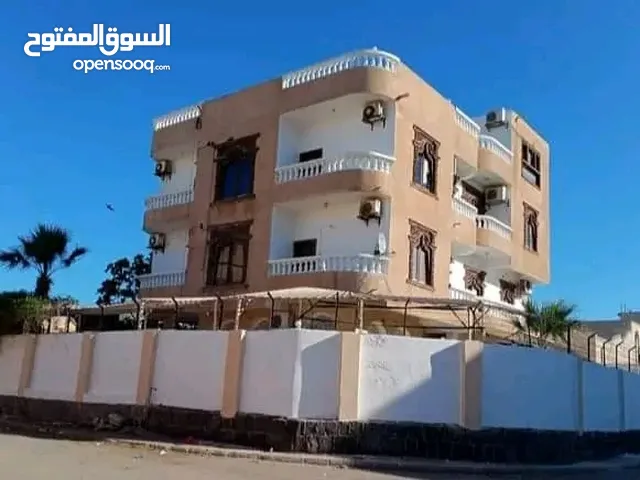 525 m2 More than 6 bedrooms Villa for Sale in Aden Al Buraiqeh