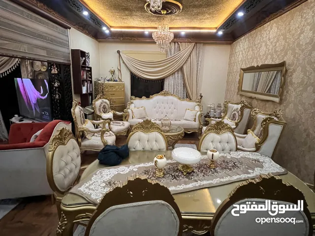 شقه سوبر ديلوكس في الجاردنز للبيع تستحق المشاهده بالقرب من سوق شاكر