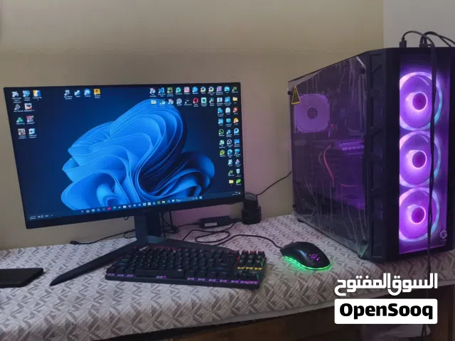 كمبيوتر جيمنج  مع الشاشة من Lg سوم قابل للتفاوض القريب