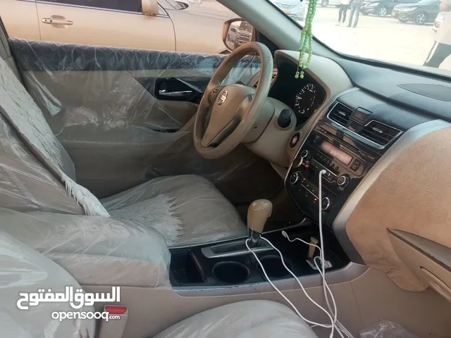 Nissan Altima SL in Dhofar