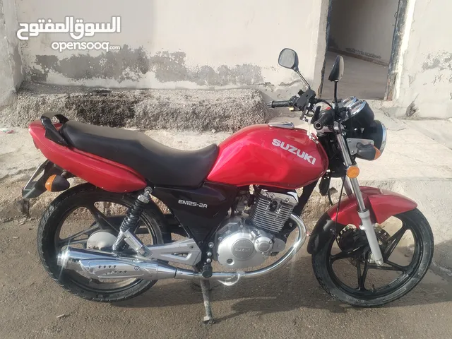 دراجه سوسوكي EN125