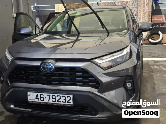 2024 Toyota RAV 4 XLE
