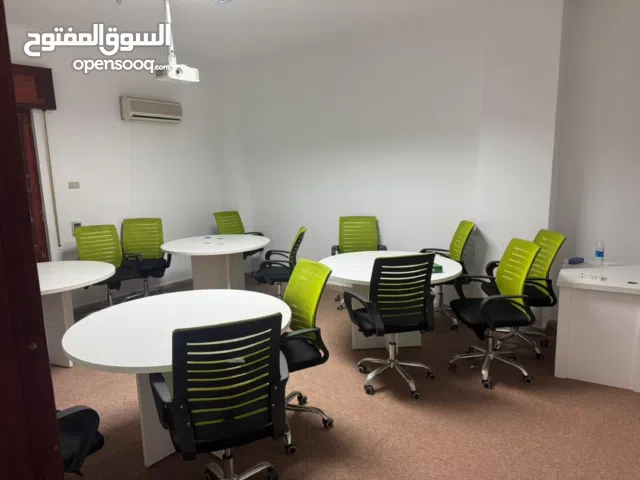 200 m2 4 Bedrooms Apartments for Rent in Tripoli Al-Jamahirriyah St