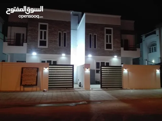 400 m2 5 Bedrooms Villa for Sale in Muscat Al Khoud