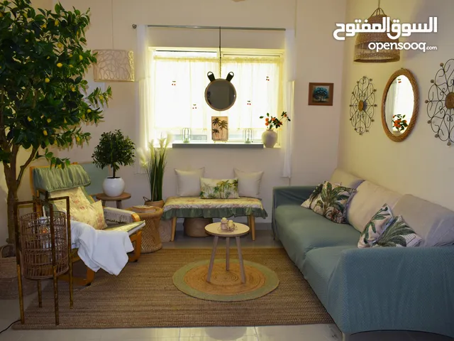 LIVING ROOM FURNITURE WITH FULL SET OF ACCESSORIES TO CREATE A CUSTOMIZED & HOMELY ATMOSPHERE.