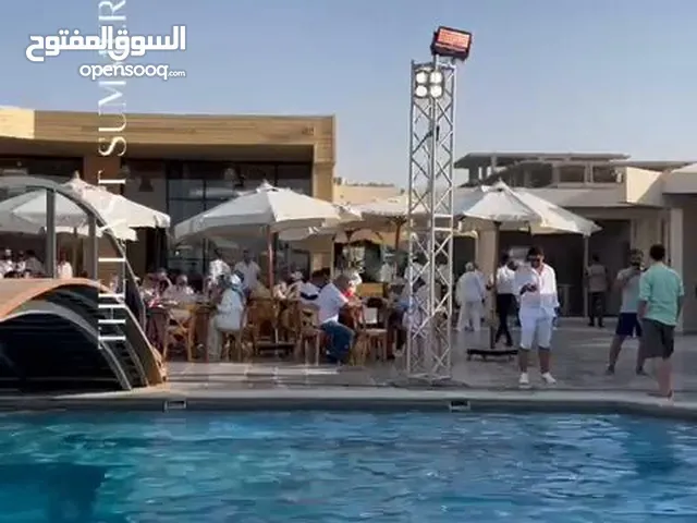 شاليه للبيع في دايركشن وايت الساحل الشمالي - فيو كامل علي البحر
