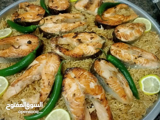 شيف طباخ شرقي وغربي وسلطات ابحث عن عمل خبرة في الاكل العربي والغربي والسلطات