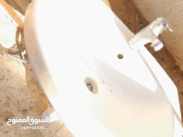 طقم حمام مستعمل للبيع كامل السعر 250 قابل للنقاش
