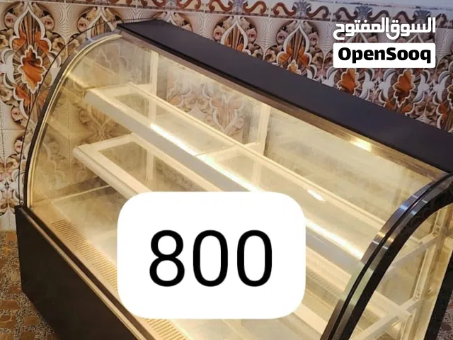 براد كيك وحلويات واجبان وكيمر يشتغل كلشي