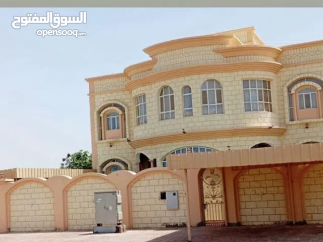 للبيع فيلا طابقين جميله مكان جدا ممتاز كل الخدمات موجوده