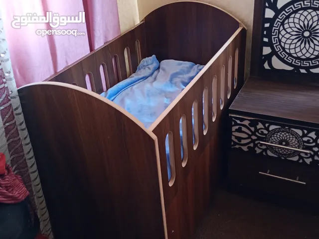 تخت بيبي بحاله الوكاله للبيع