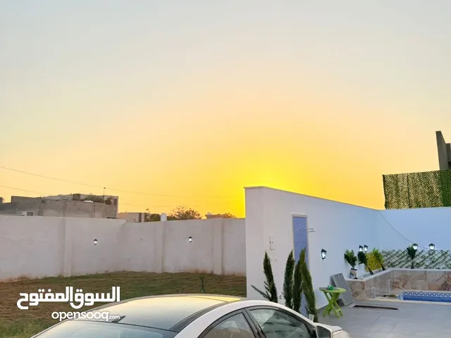 استراحه للايجار اليومي في تاجوراء طريق المصانع شارع الضمان الاجتماعي