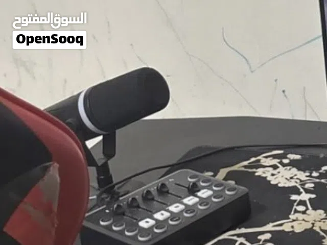 مايك ومكسر كويسين مع ستاند للمايك