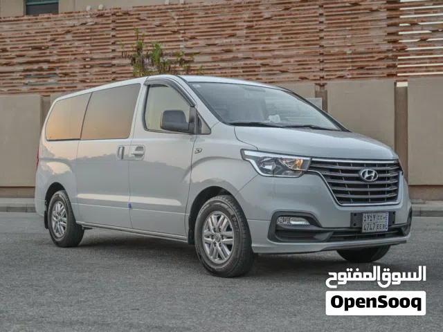 2021 هيونداي H1 GL Plus