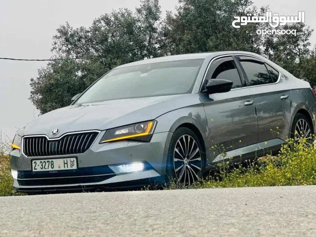 بيع سياره سكودا سوبيروب