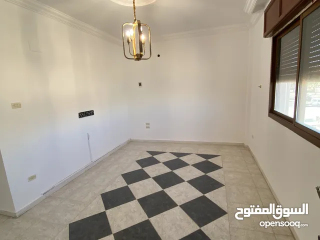 140 m2 2 Bedrooms Apartments for Rent in Tripoli Janzour