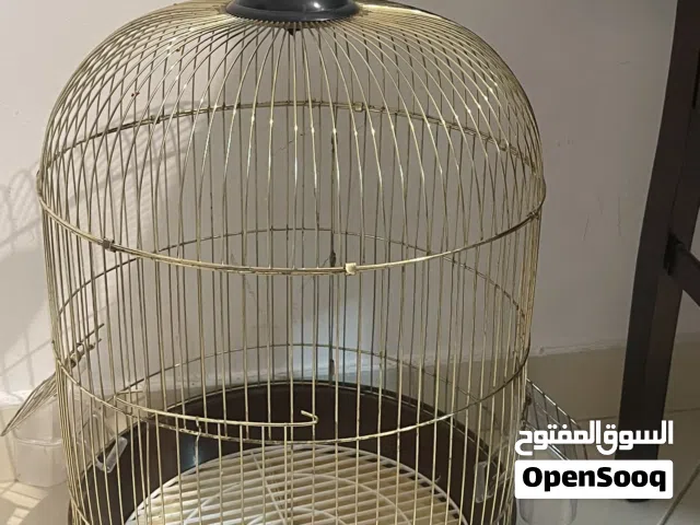 قفص طيور للبيع قابل للتعليق.