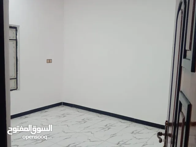 100 m2 2 Bedrooms Townhouse for Sale in Basra Shatt Al-Arab