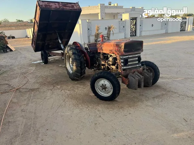 جرار 135 ثلاثة مارشات