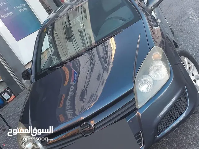 Used Opel Astra in Hebron