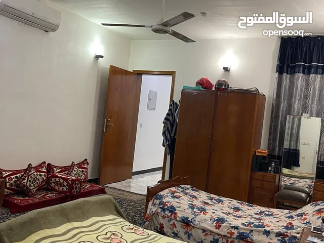 غرفة نوم خشب صاج للبيع