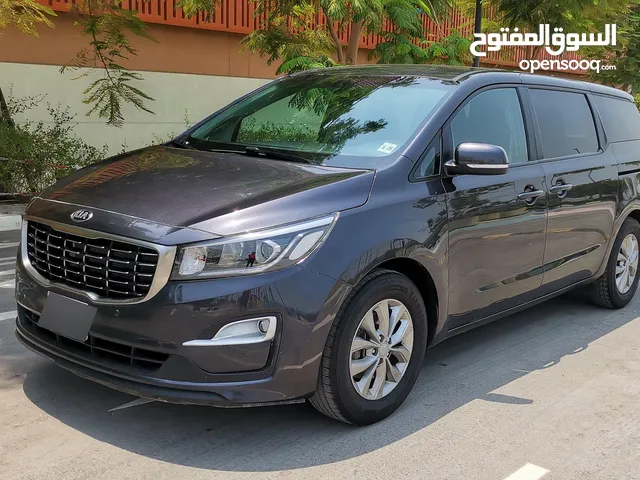 Used Kia Sedona in Dubai