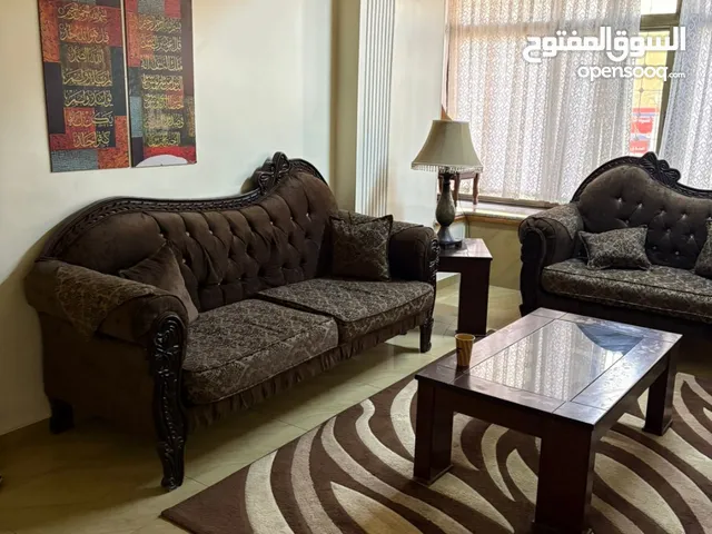 طقم ضيوف زان استعمال خفيف جدا